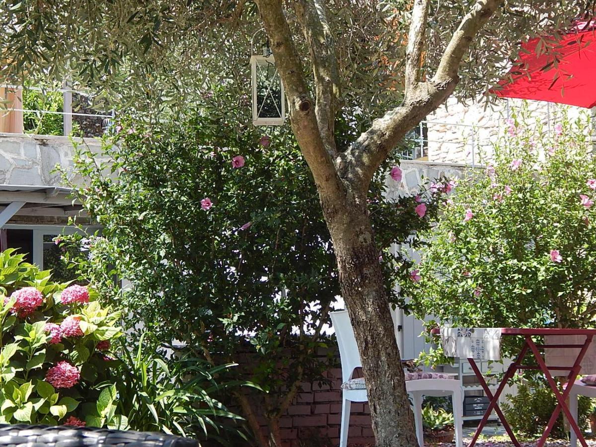 ليفانتو B&B Pie Del Castello المظهر الخارجي الصورة