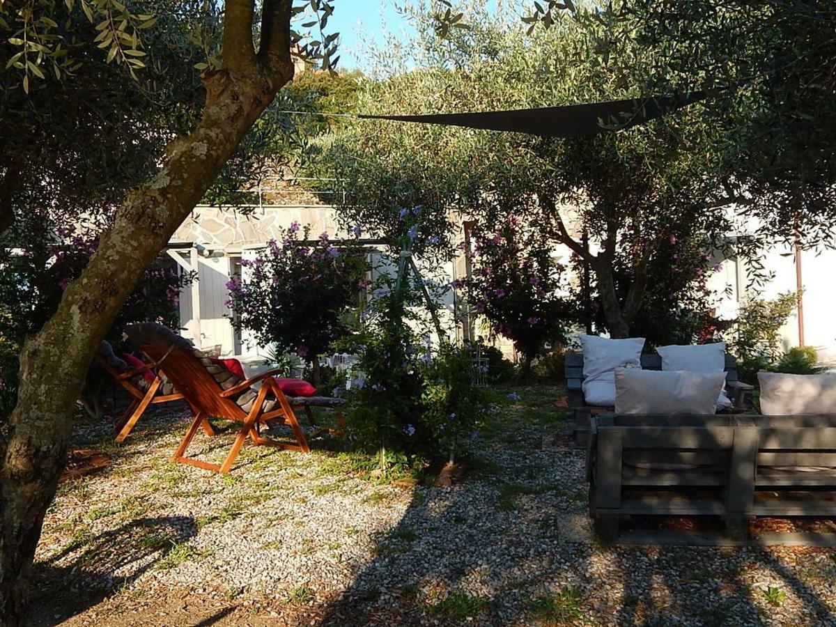 ليفانتو B&B Pie Del Castello المظهر الخارجي الصورة