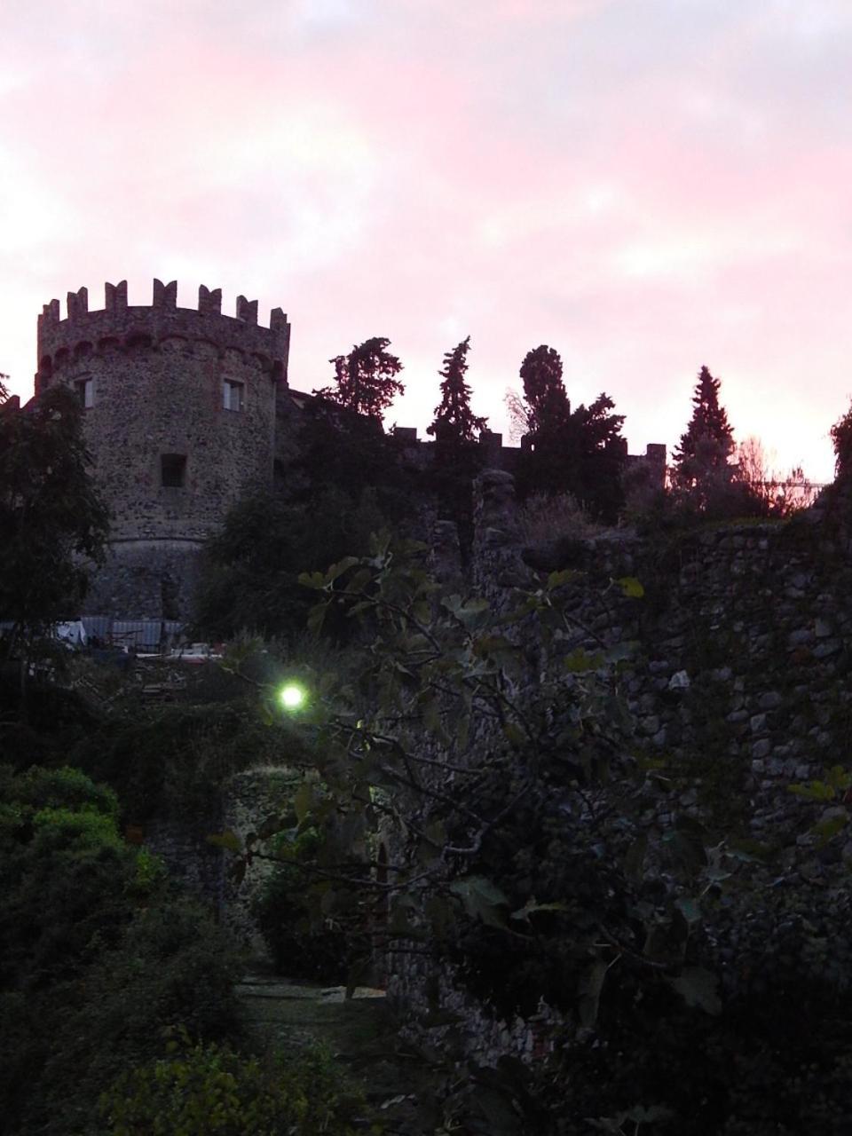 ليفانتو B&B Pie Del Castello المظهر الخارجي الصورة